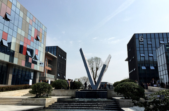 lKKD-avxeafs4985016.jpg